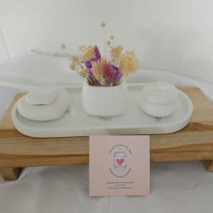 Plateau petit bouquet de fondants et 2 petites bougies Parfum Violette Senteurs florale