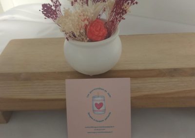 Bouquet de fondants parfum Pomme d'amour contenant jesmonite